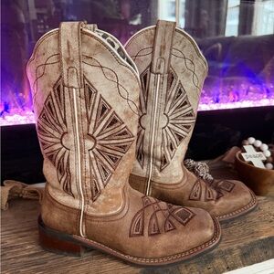 Brown Laredo Cowboy Boots 6.5